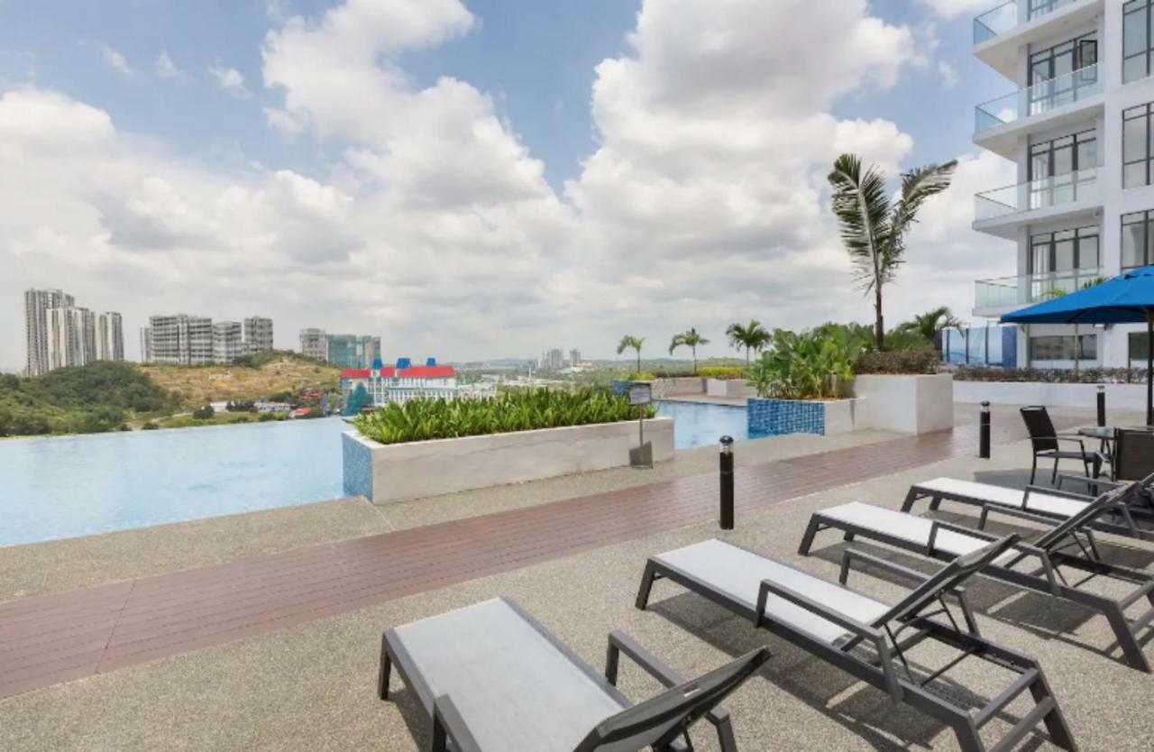 D'Pristine Legoland Apartment نوساجايا المظهر الخارجي الصورة